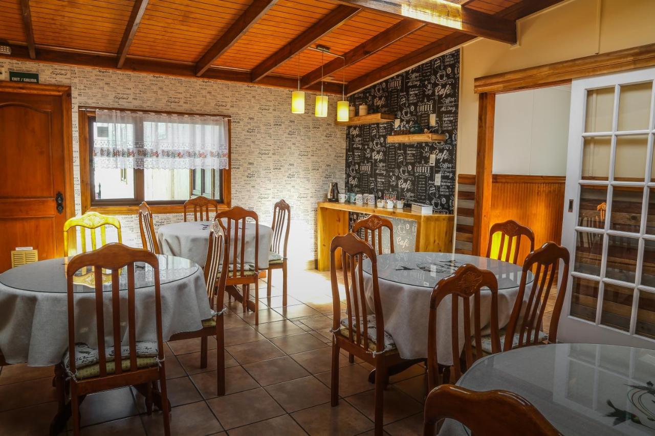 Hotel Albatros Punta Arenas Exterior photo